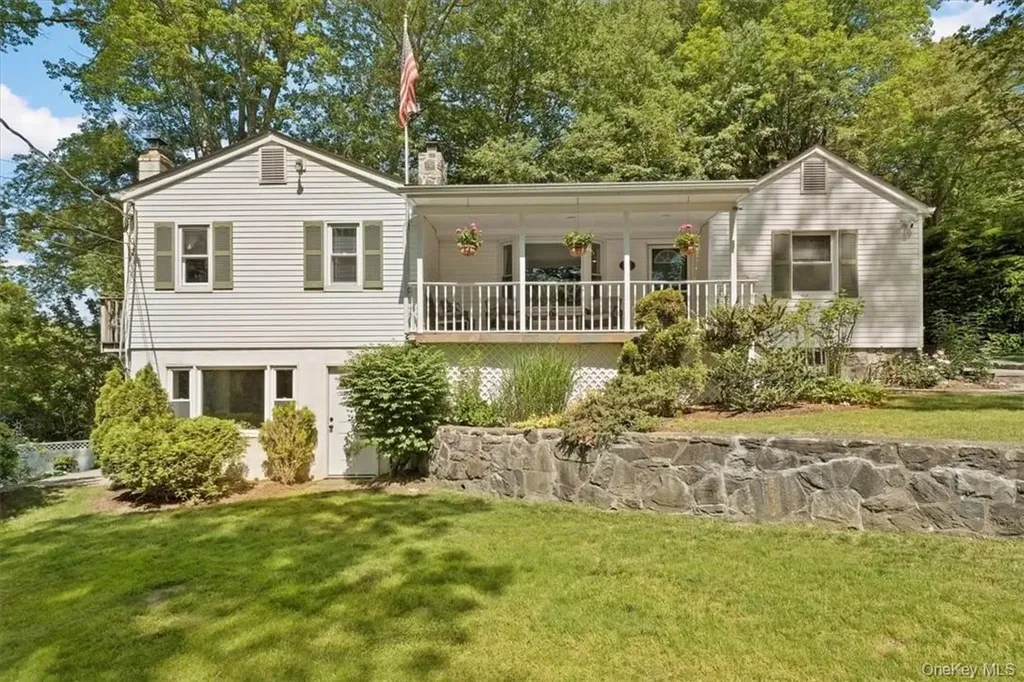 13 Split Rock Road Mahopac NY 10541