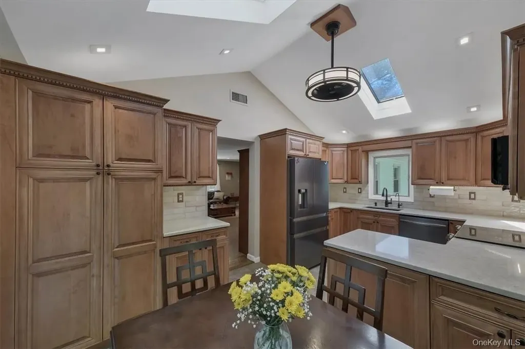 13 Split Rock Road Mahopac NY 10541