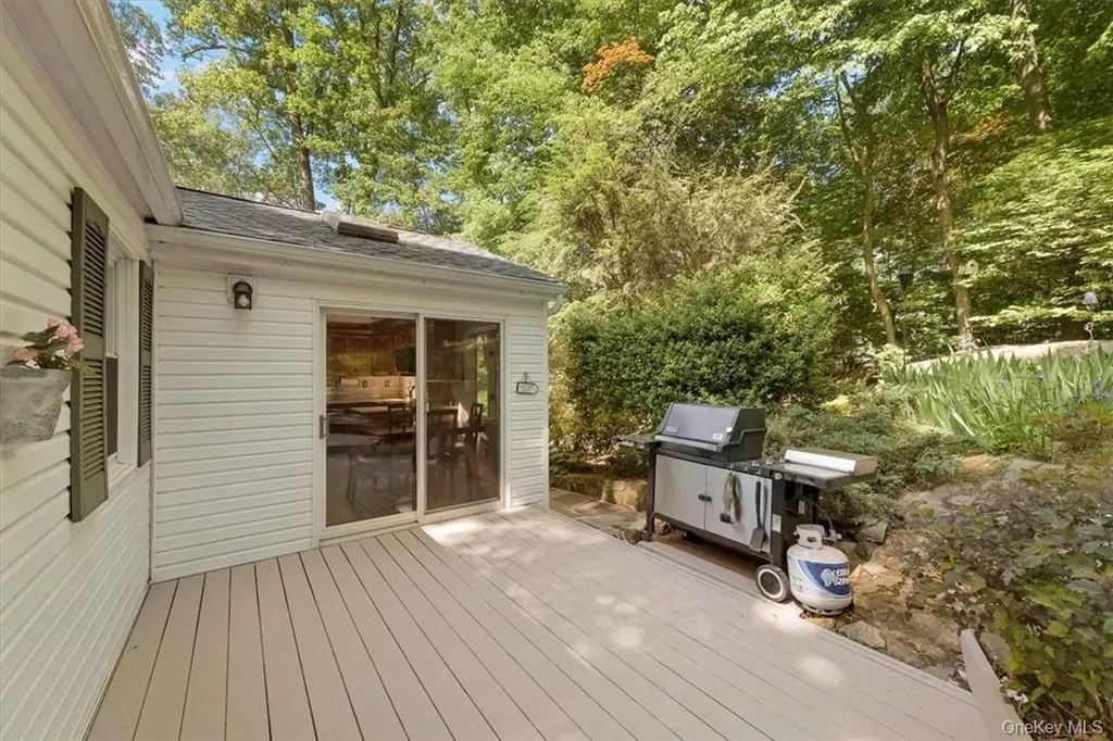 13 Split Rock Road Mahopac NY 10541