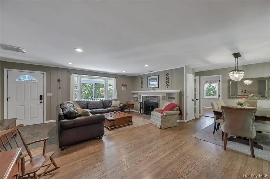 13 Split Rock Road Mahopac NY 10541