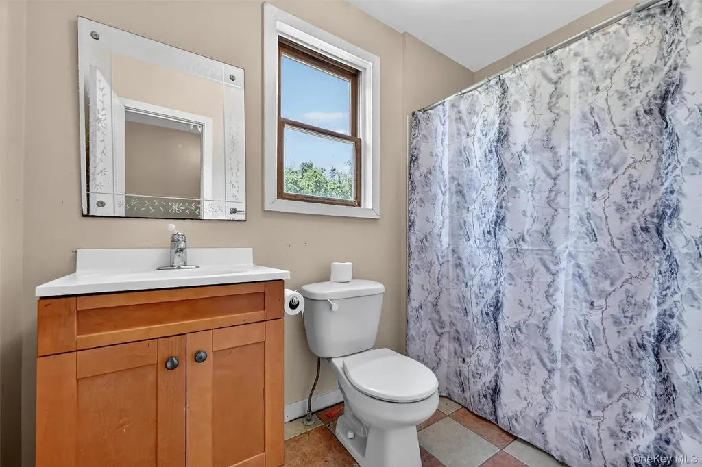 1538 Route 211 W Middletown NY 10940