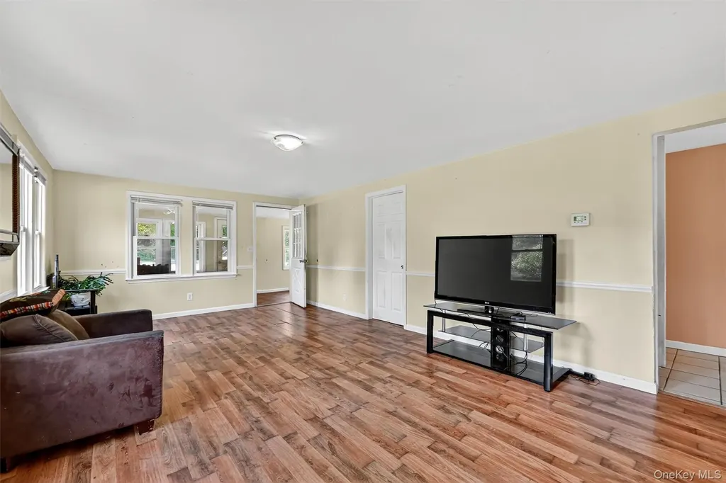1538 Route 211 W Middletown NY 10940