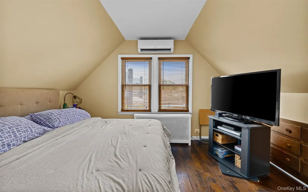 47 Alden Avenue Valley Stream NY 11580