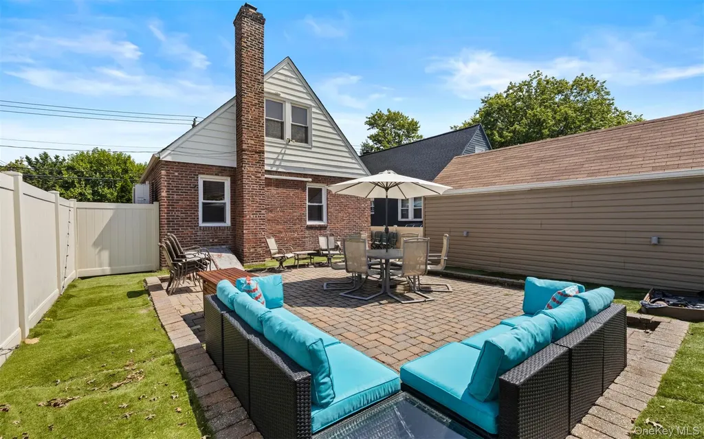 47 Alden Avenue Valley Stream NY 11580