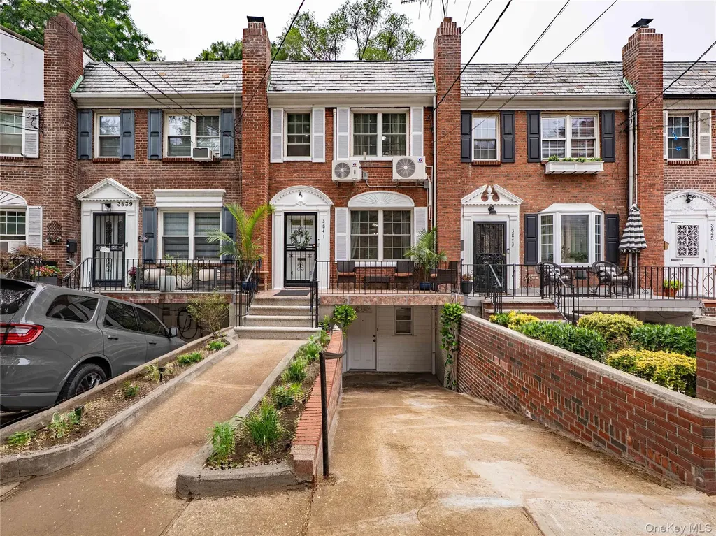 3841 Bailey Avenue Bronx NY 10463