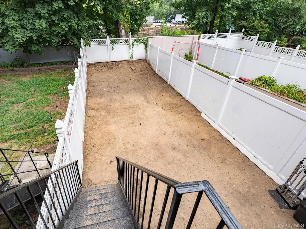 3841 Bailey Avenue Bronx NY 10463
