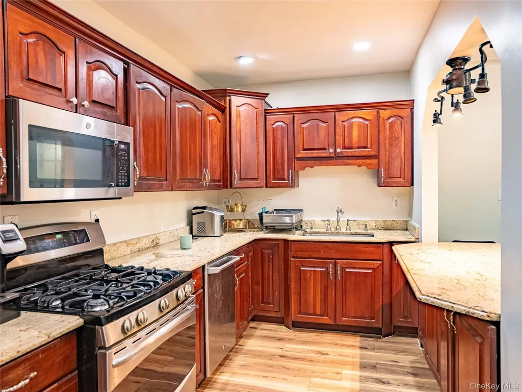 3841 Bailey Avenue Bronx NY 10463