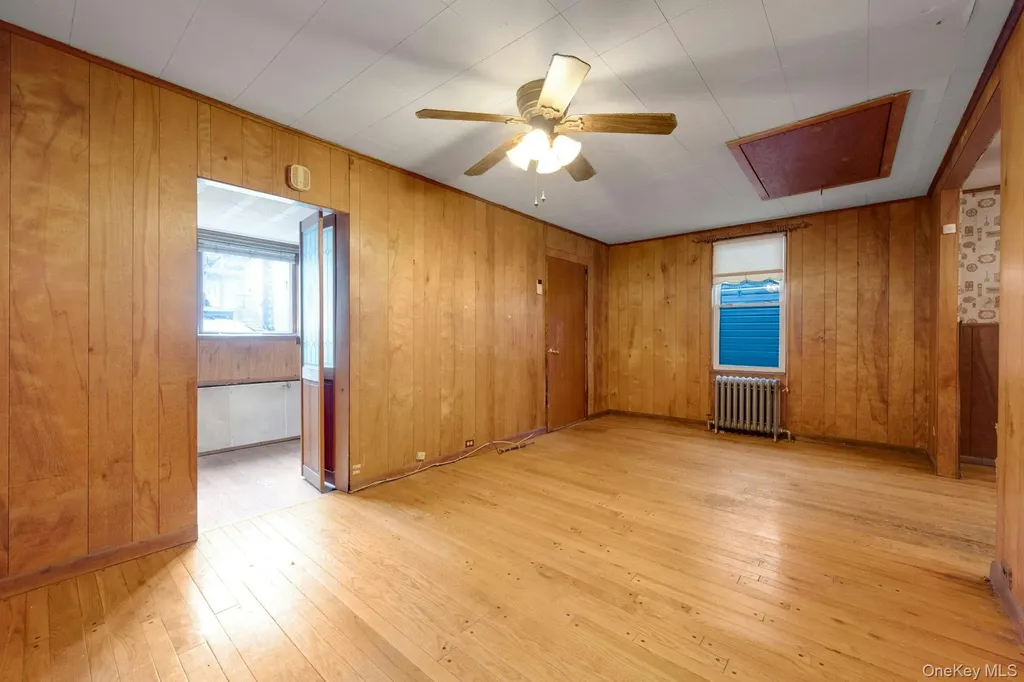 556 Ellsworth Avenue Bronx NY 10465