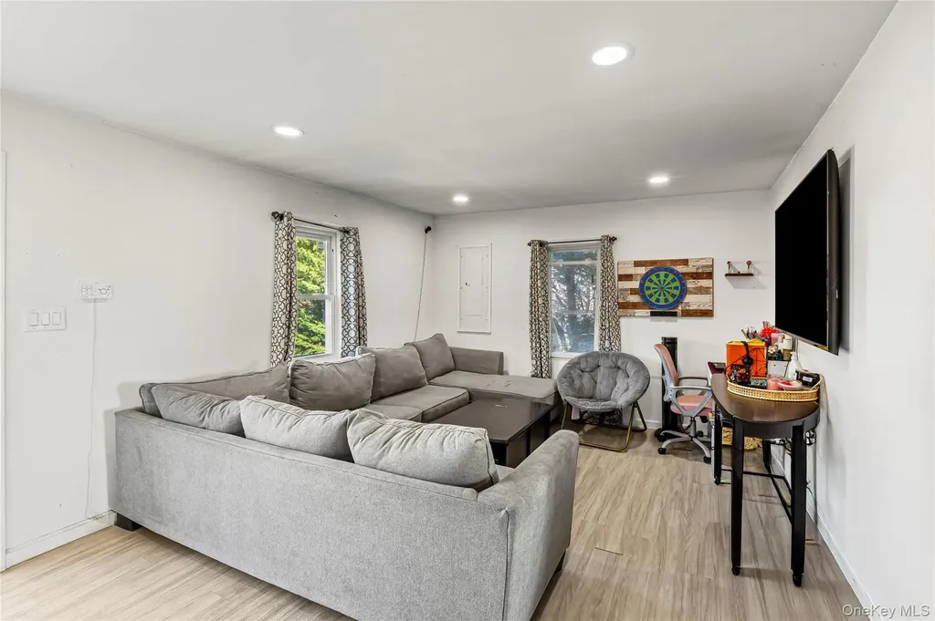8 Edgewater Drive Mastic Beach NY 11951