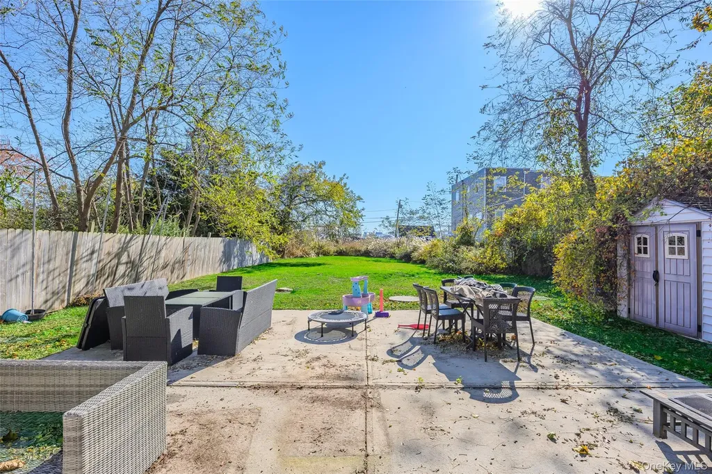 8 Edgewater Drive Mastic Beach NY 11951