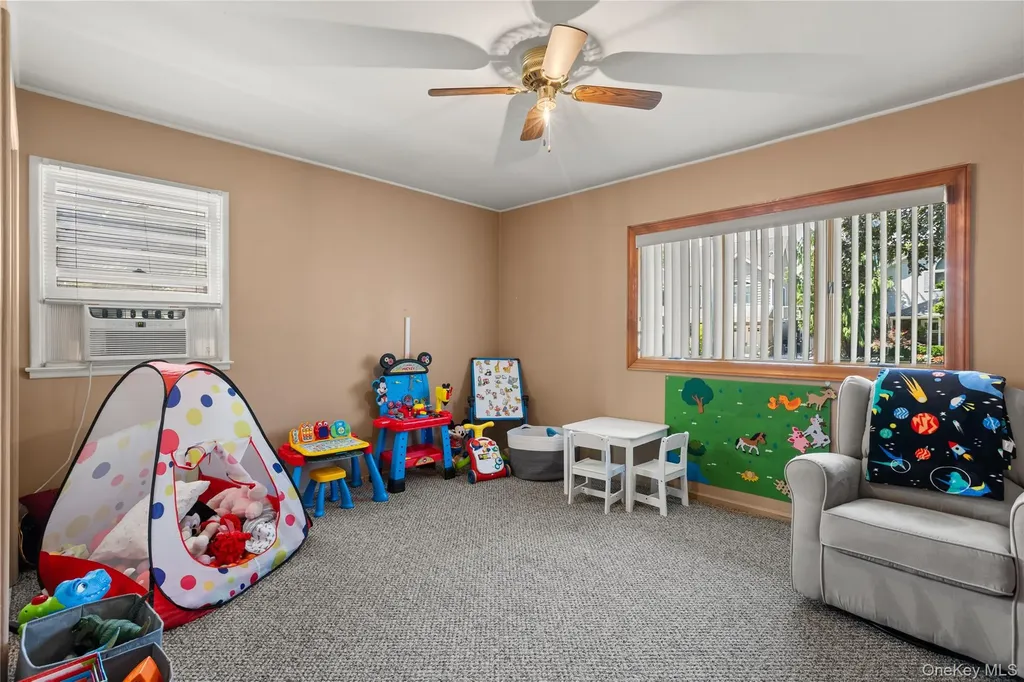 1605 Henry Road Wantagh NY 11793