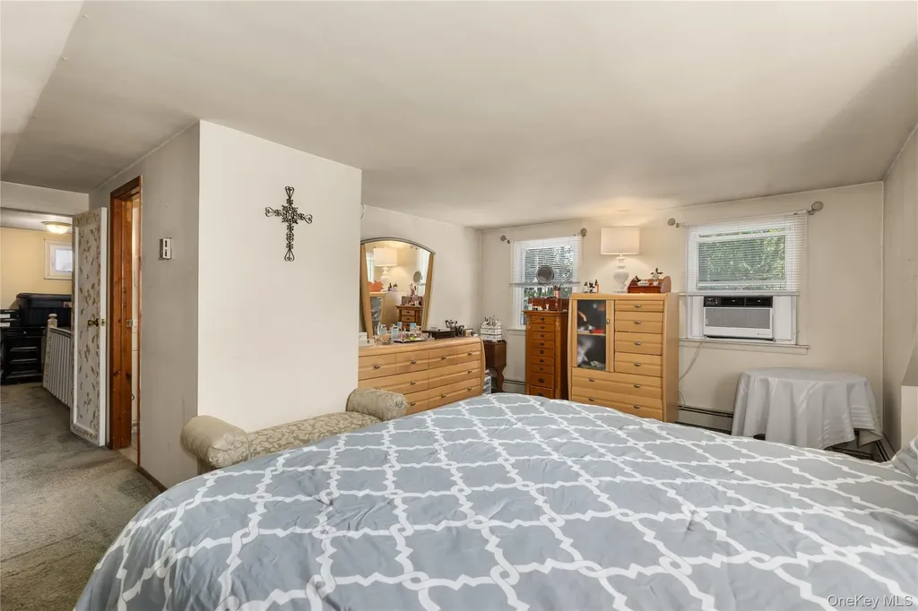 1605 Henry Road Wantagh NY 11793