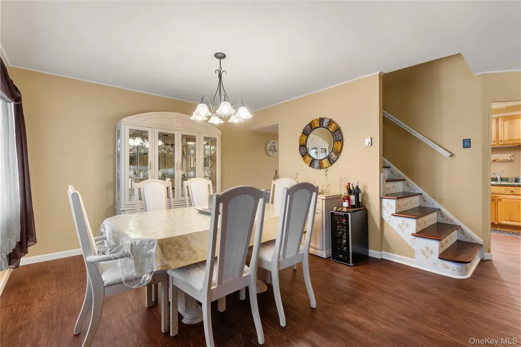 1605 Henry Road Wantagh NY 11793