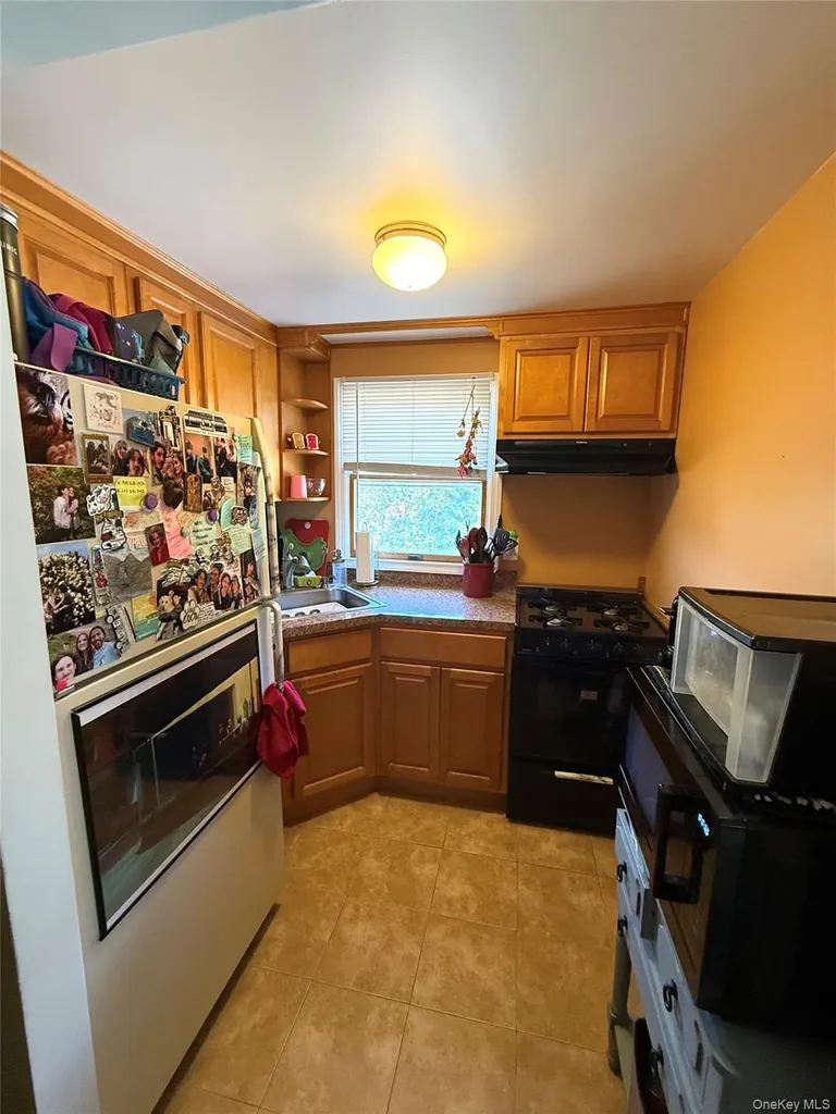195 Clunie Avenue Yonkers NY 10703