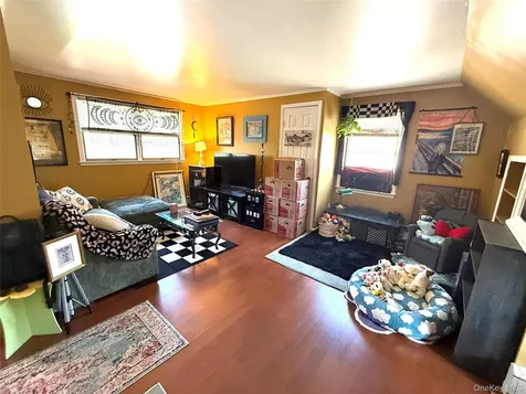 195 Clunie Avenue Yonkers NY 10703