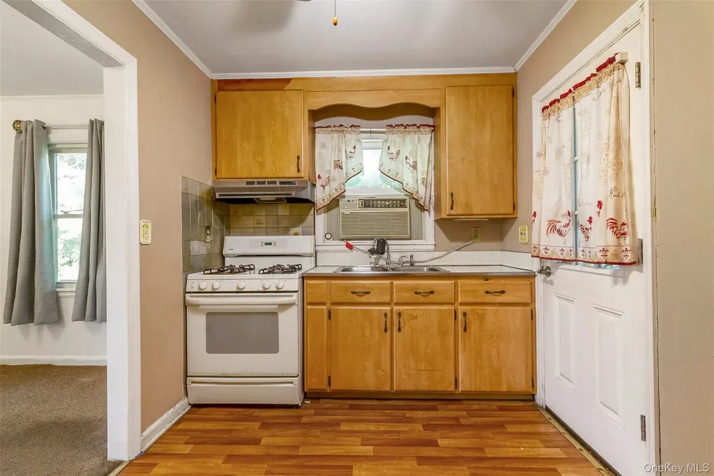 23 Smith Street Fishkill NY 12524