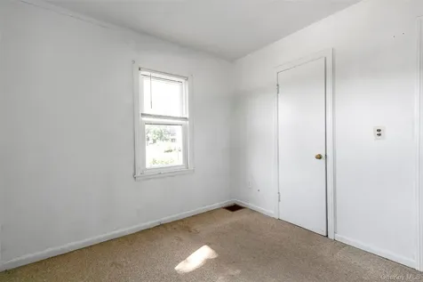 23 Smith Street Fishkill NY 12524