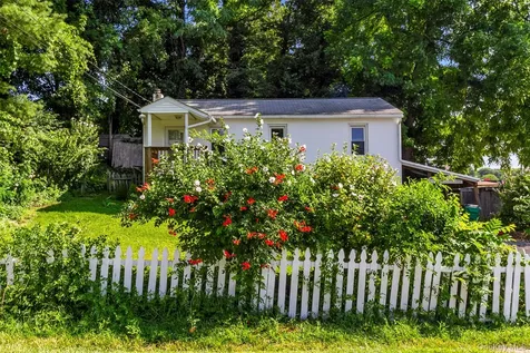 23 Smith Street Fishkill NY 12524