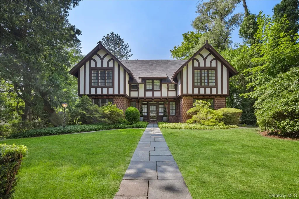 3 Walworth Avenue Scarsdale NY 10583