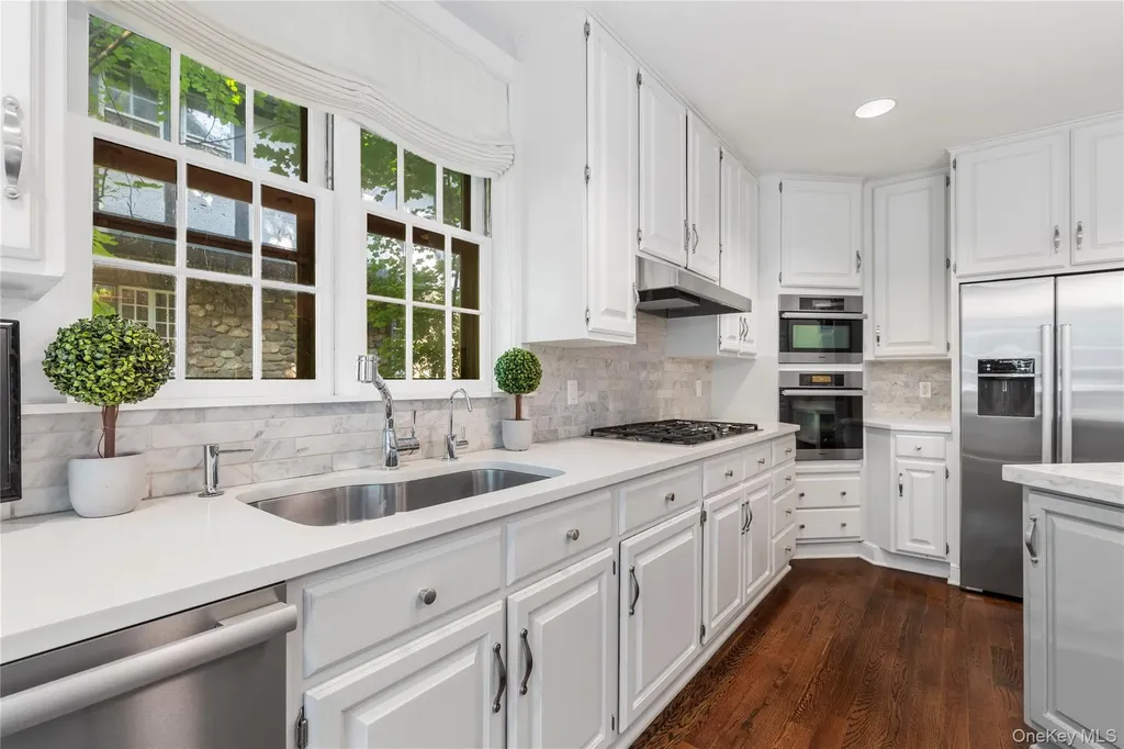 3 Walworth Avenue Scarsdale NY 10583