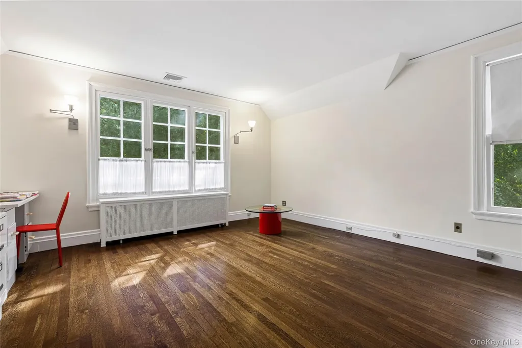 3 Walworth Avenue Scarsdale NY 10583