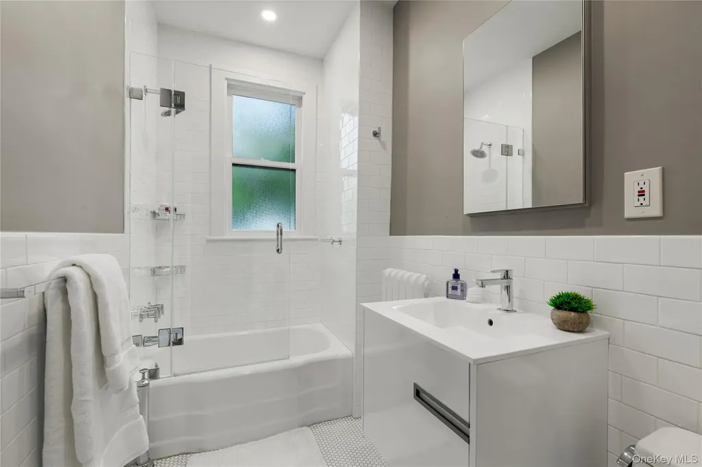3 Walworth Avenue Scarsdale NY 10583