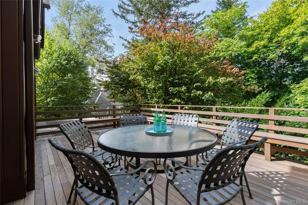 3 Walworth Avenue Scarsdale NY 10583