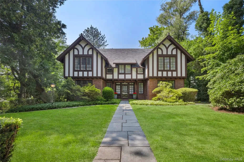 3 Walworth Avenue Scarsdale NY 10583