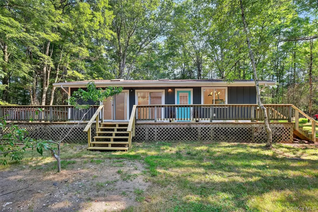 42 Markle Road Kerhonkson NY 12446