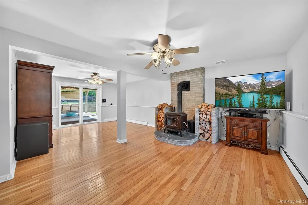 61 Southern Lane Warwick NY 10990