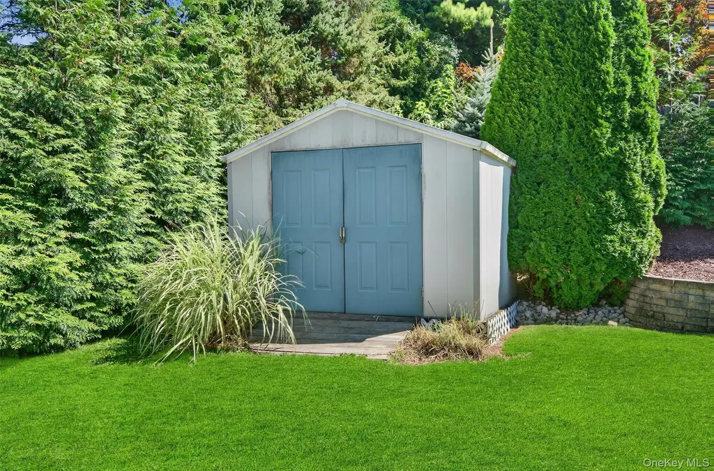 61 Southern Lane Warwick NY 10990