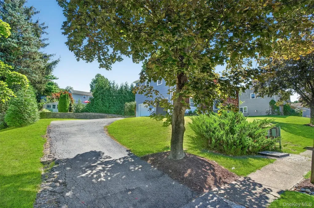 61 Southern Lane Warwick NY 10990