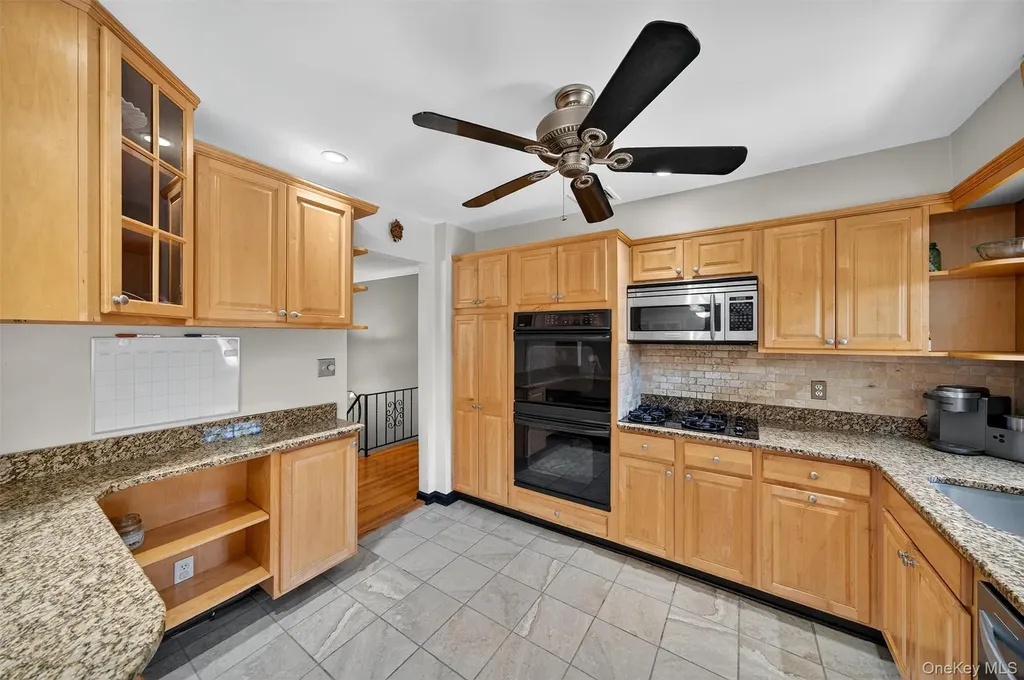 61 Southern Lane Warwick NY 10990
