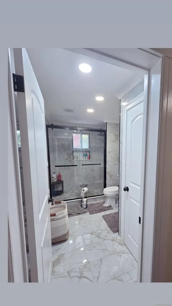 127 Hempstead Avenue Lynbrook NY 11563