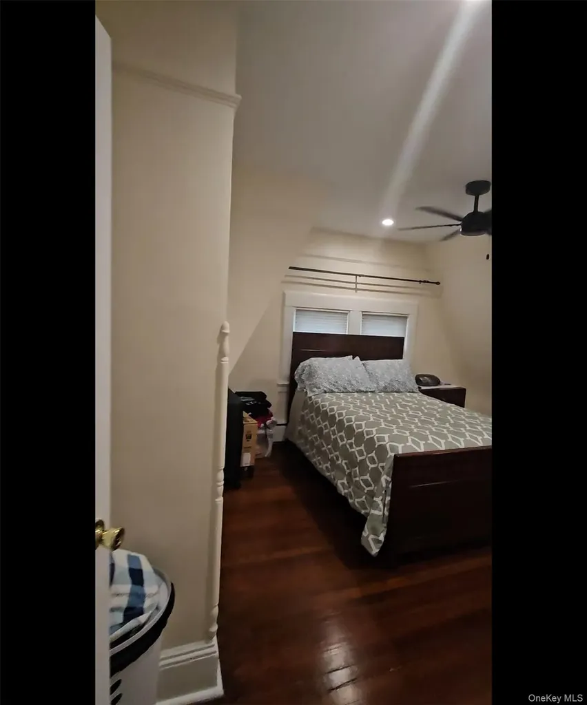 127 Hempstead Avenue Lynbrook NY 11563