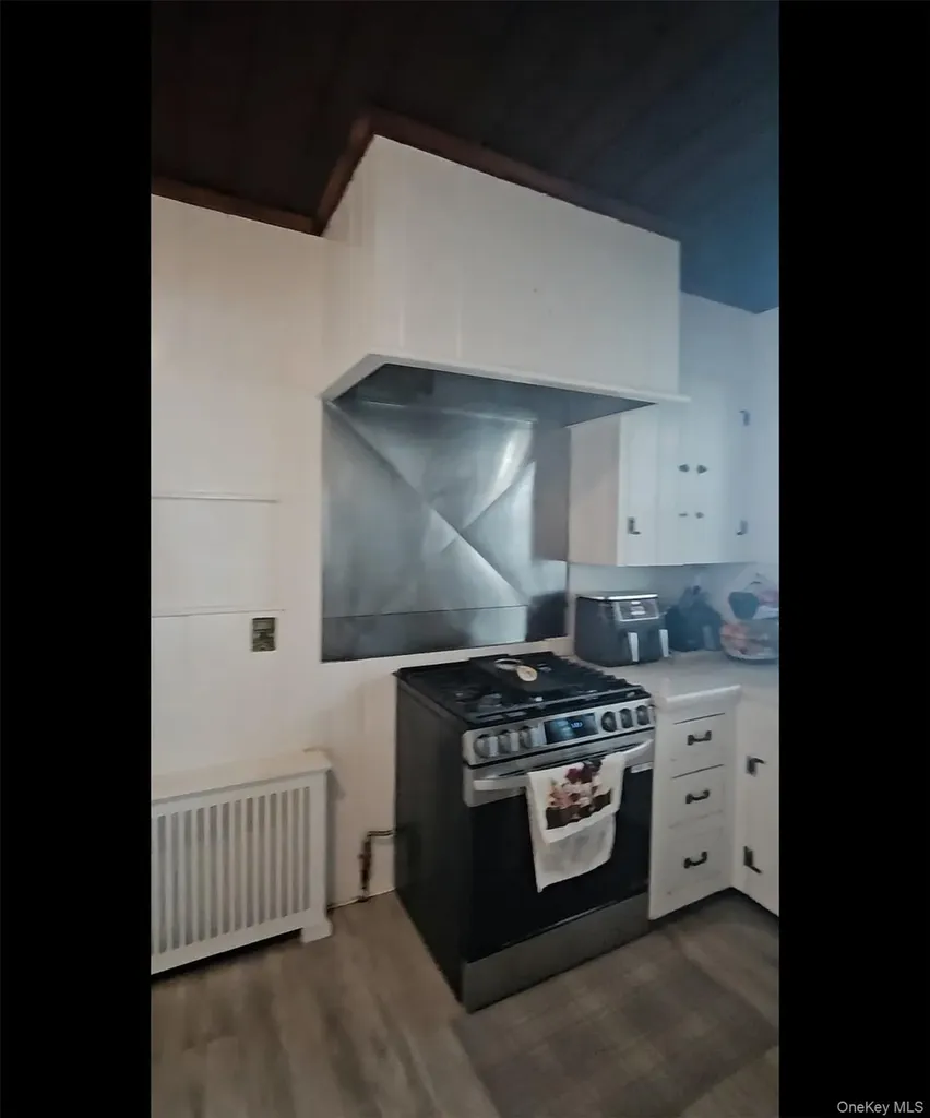 127 Hempstead Avenue Lynbrook NY 11563