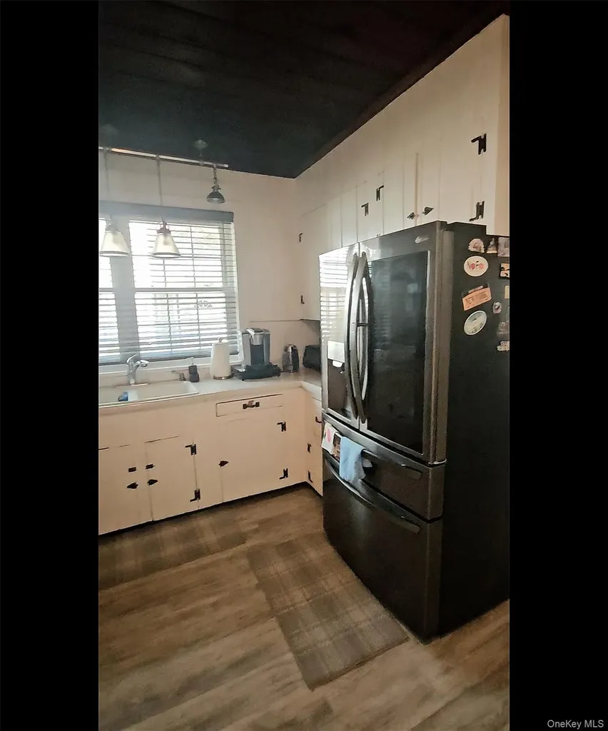127 Hempstead Avenue Lynbrook NY 11563