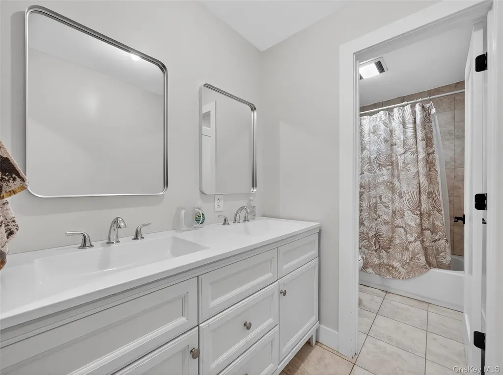 7 Eleanor Place Airmont NY 10952