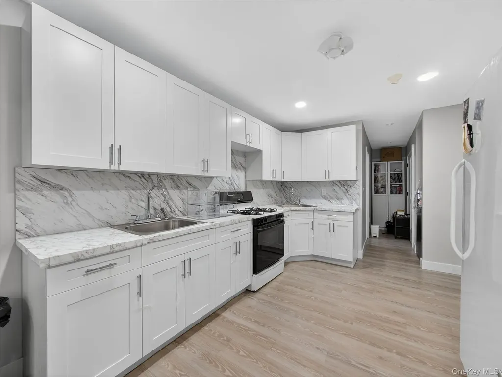 7 Eleanor Place Airmont NY 10952