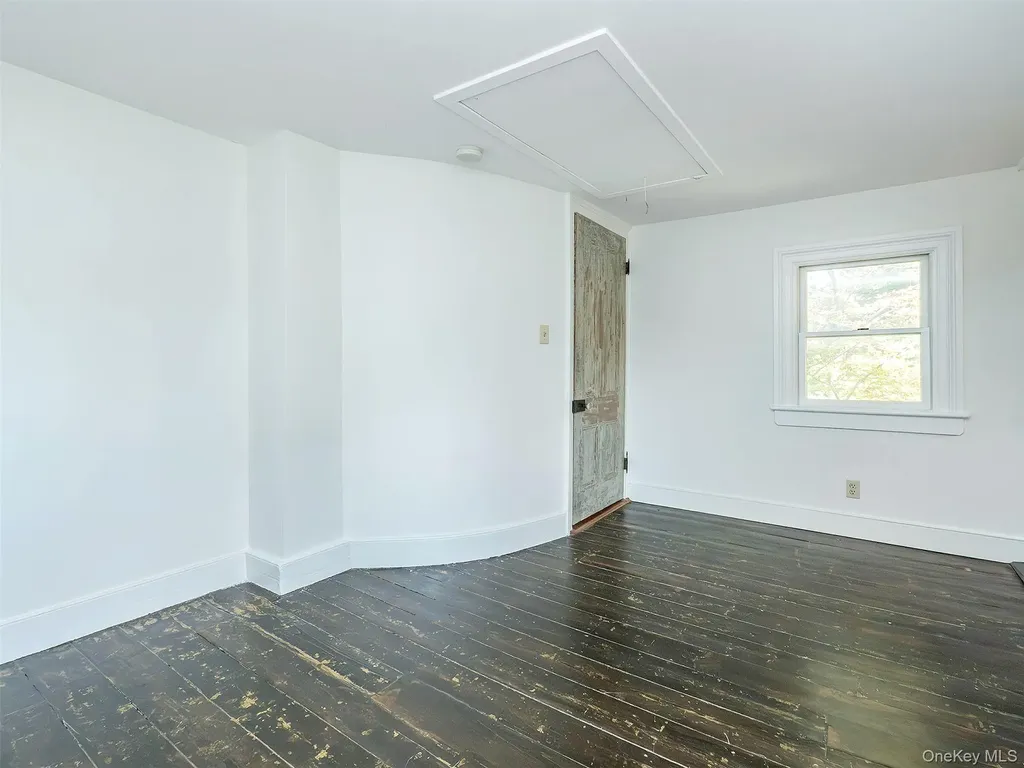 35 14th Avenue Sea Cliff NY 11579