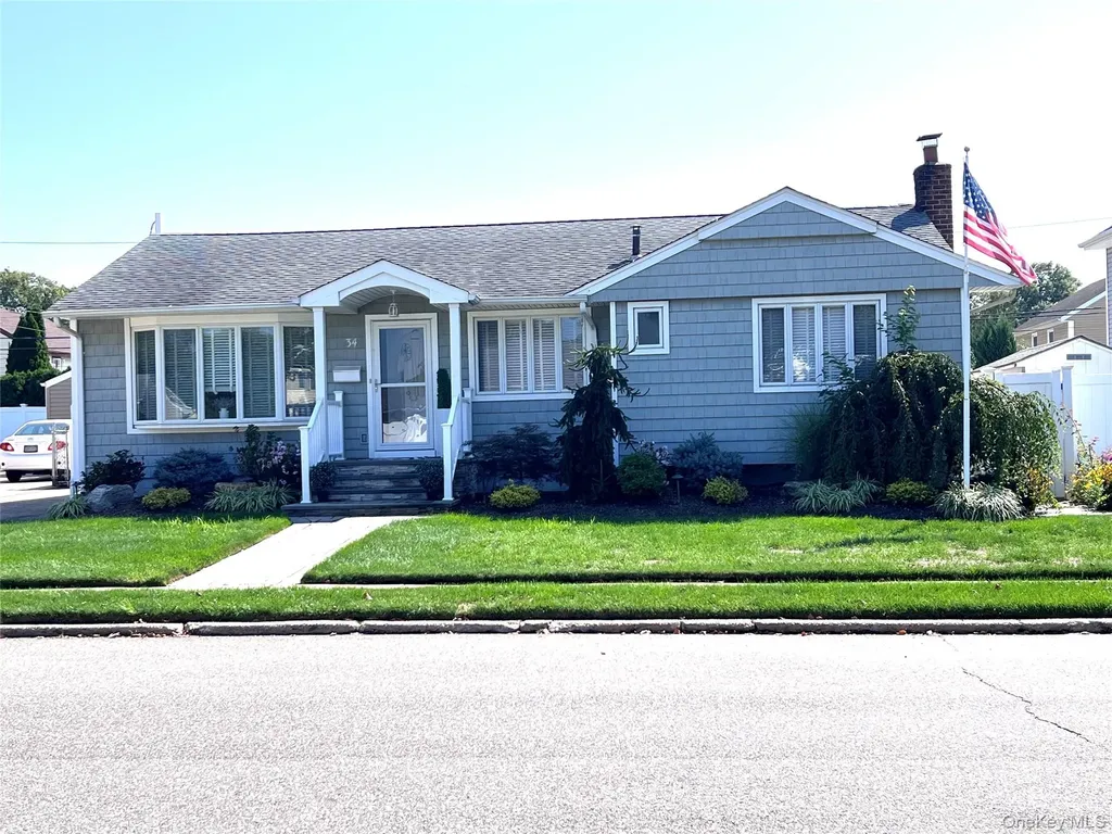 34 Normandy Drive Bethpage NY 11714