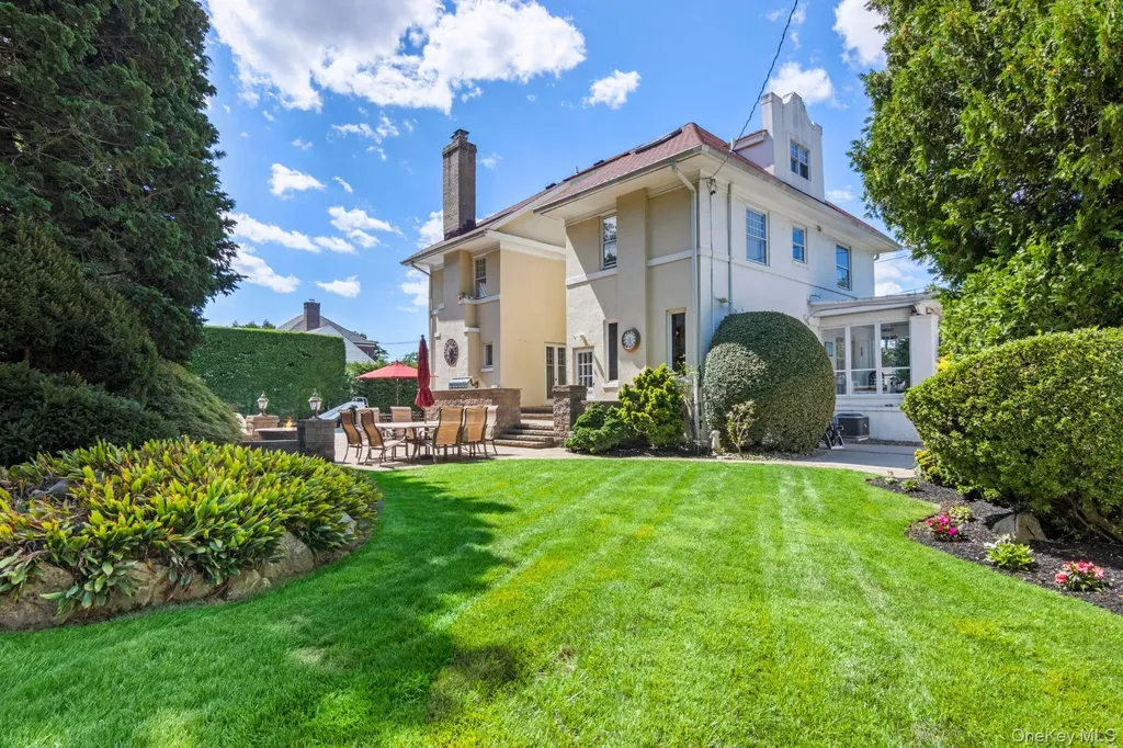 399 Ocean Avenue Massapequa NY 11758