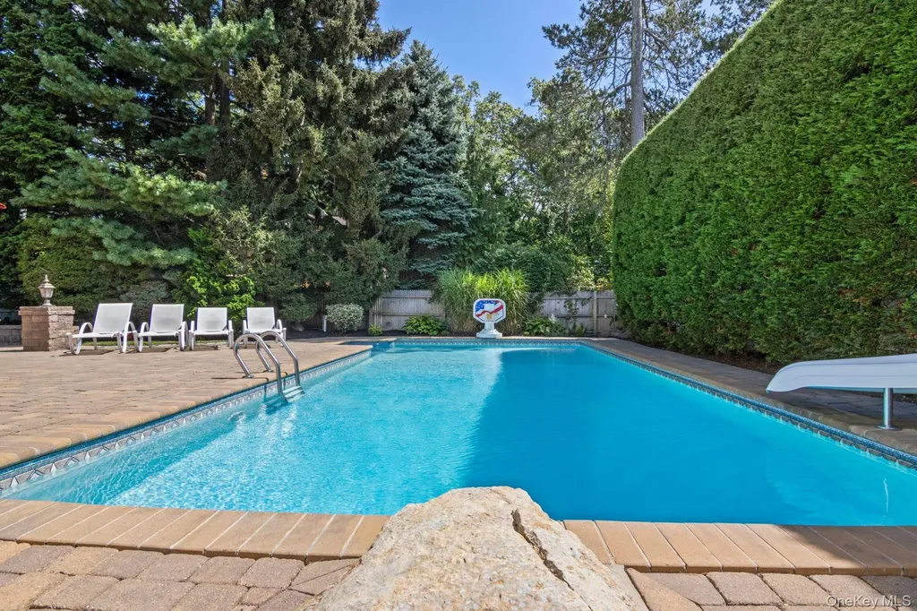 399 Ocean Avenue Massapequa NY 11758
