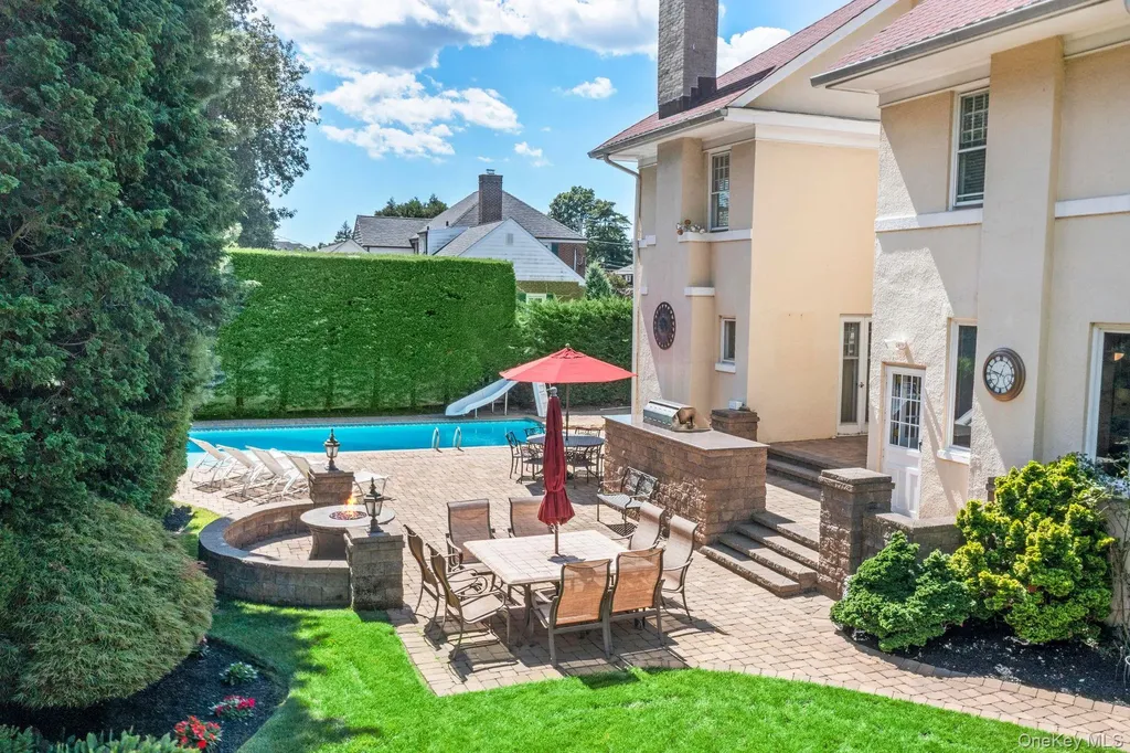 399 Ocean Avenue Massapequa NY 11758
