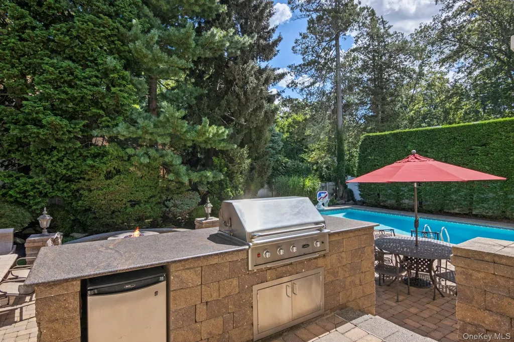 399 Ocean Avenue Massapequa NY 11758