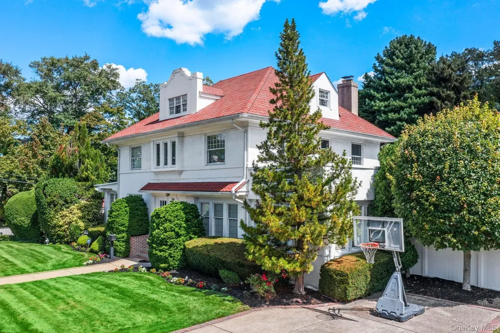 399 Ocean Avenue Massapequa NY 11758