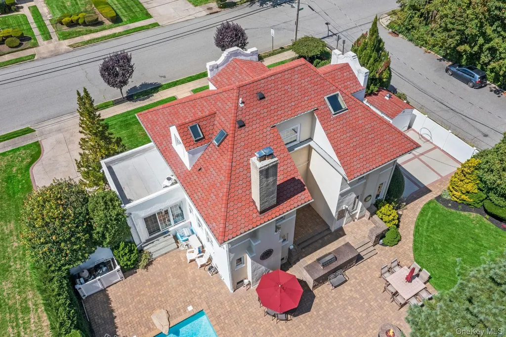 399 Ocean Avenue Massapequa NY 11758