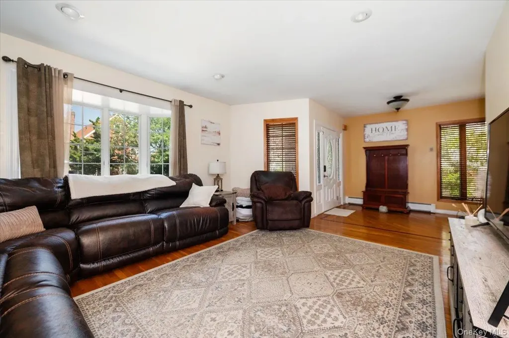 3218 Glennon Place Bronx NY 10465