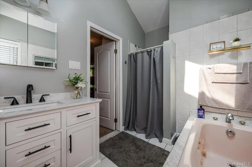 3218 Glennon Place Bronx NY 10465
