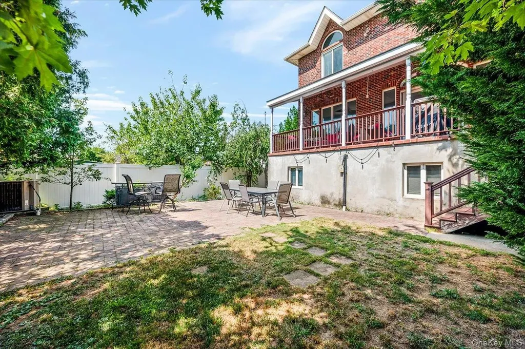 3218 Glennon Place Bronx NY 10465